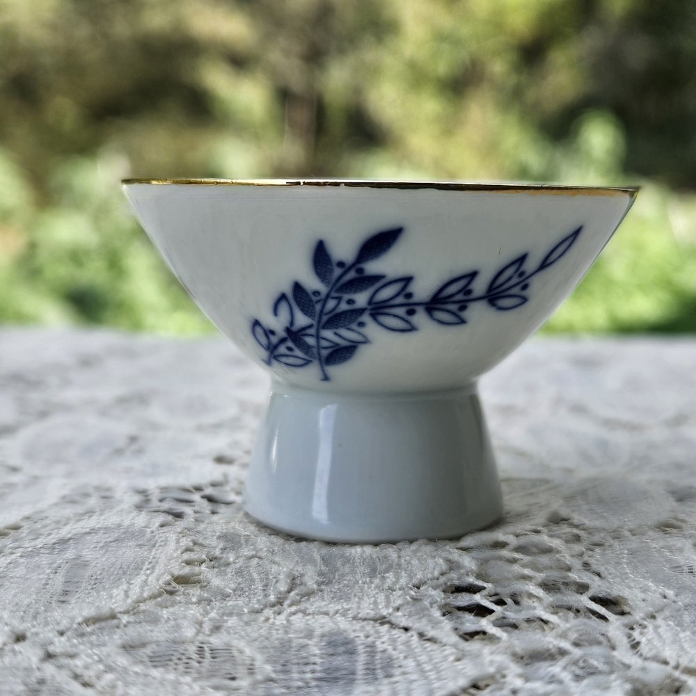 Vintage Japanese Sake Cup Advertising Finest Sake Gekkeikan White Blue Red - Picture 3 of 7